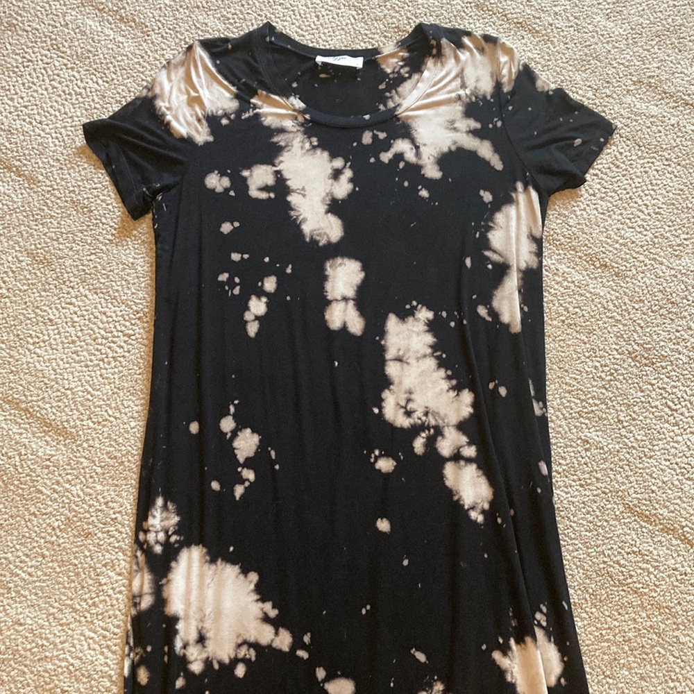 Carly Jean Los Angeles Hendrix T-Shirt Dress, size L